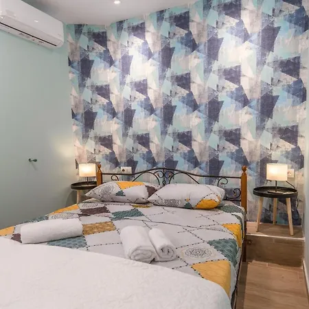 Apartment La Petit Maison *